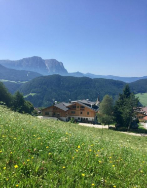  Pension Haus Tirol  Лайон